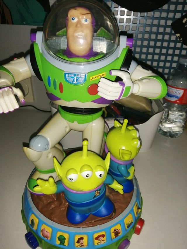 juguete de buzz laghtyear