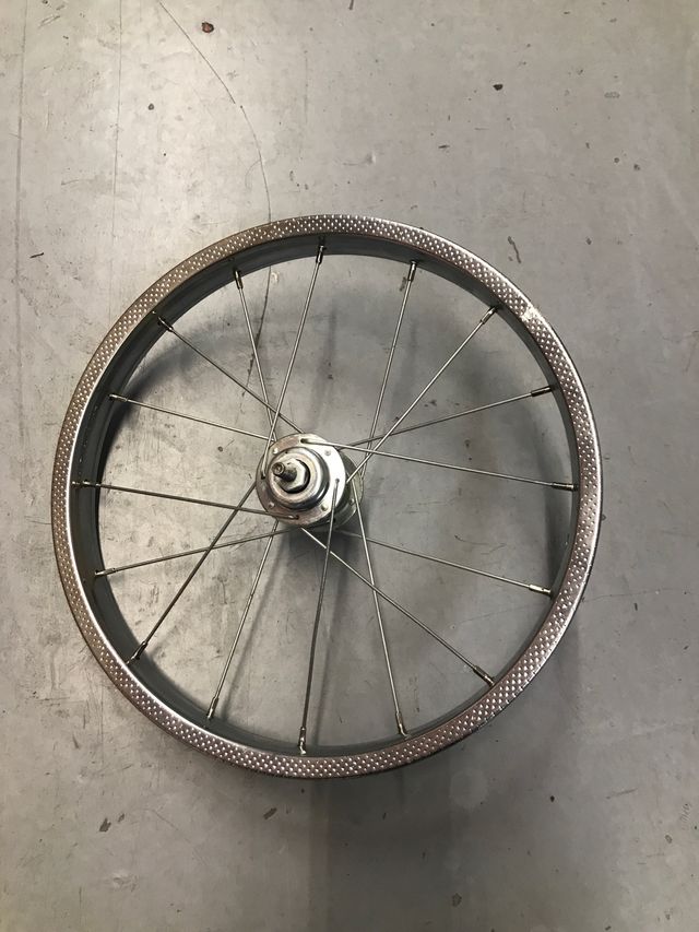 Llanta trasera de bicicleta de hierro