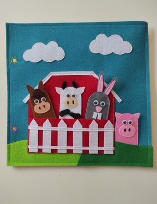 Libro de fieltro personalizado desde 40€