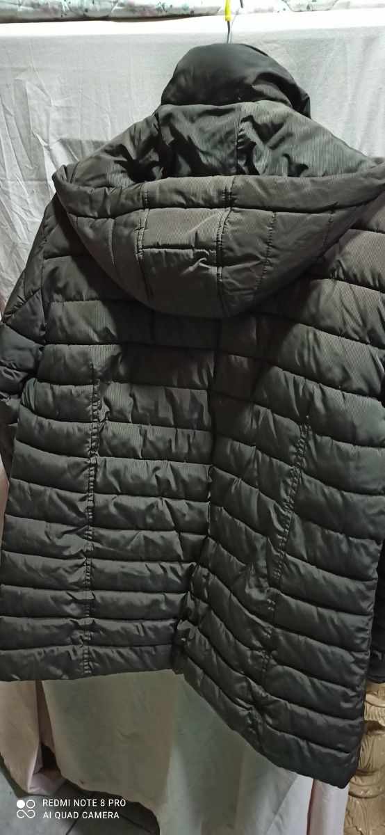 giubotto imbottito marrone con cappuccio