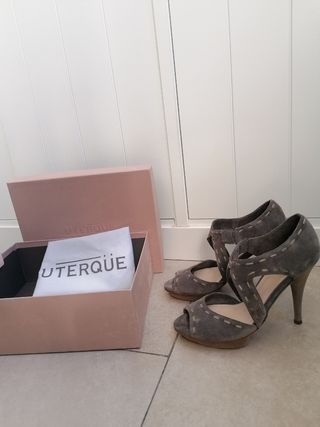 Zapatos tacón Uterqüe
