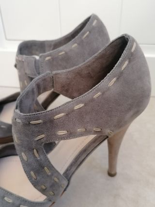 Zapatos tacón Uterqüe