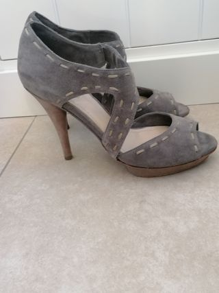 Zapatos tacón Uterqüe