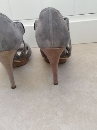 Zapatos tacón Uterqüe