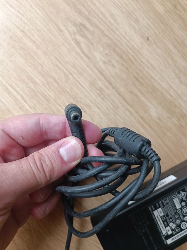 Fuente alimentación Asus 90W