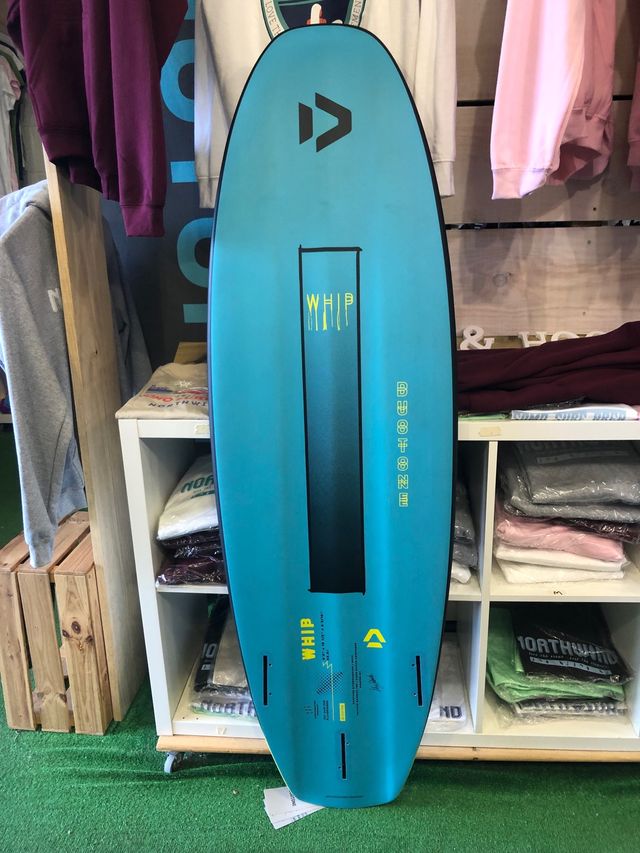 Tabla kitesurf Duotone WHIP de segunda mano por 699 EUR en Somo en WALLAPOP