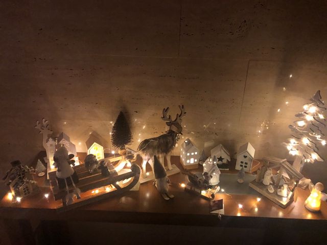 Pueblo y Nacimiento de Navidad nuevo