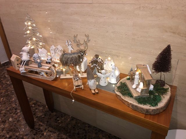 Pueblo y Nacimiento de Navidad nuevo