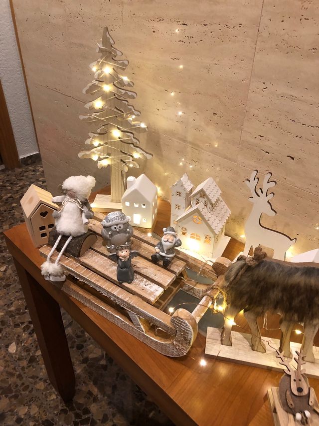 Pueblo y Nacimiento de Navidad nuevo