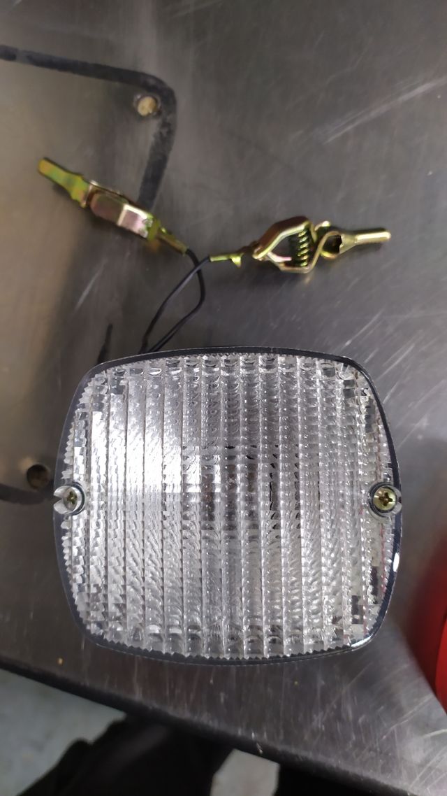 Luz portátil coche clasico