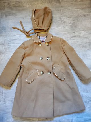 Abrigo paño niña con capota. Talla 6