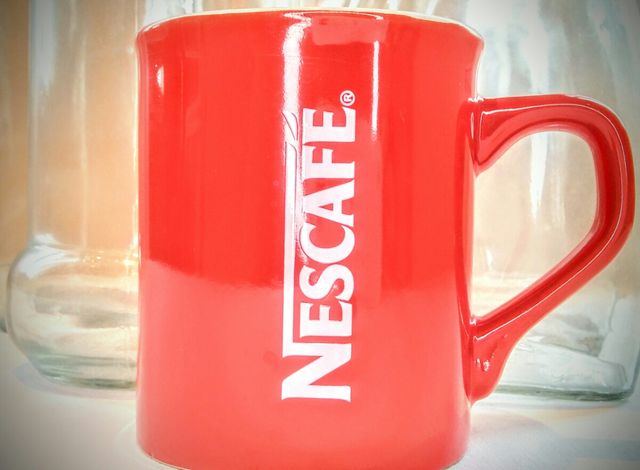 Frascos y taza Nescafé vintage