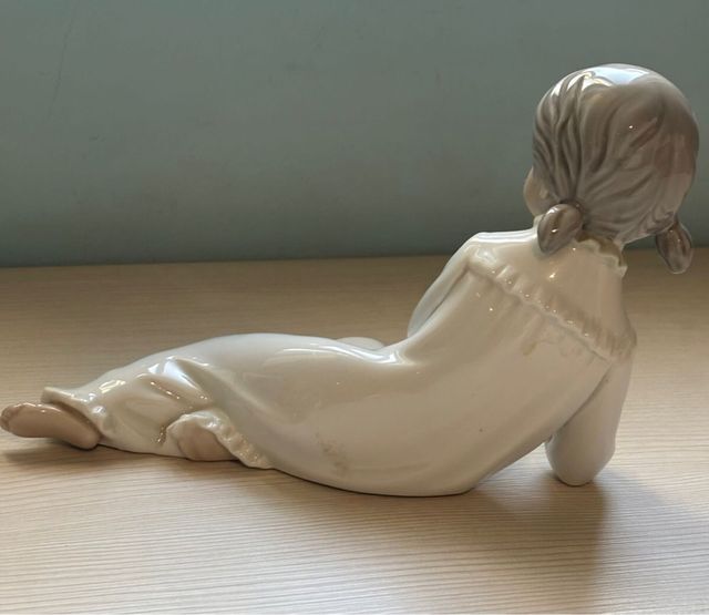 Figura de porcelana NAO.