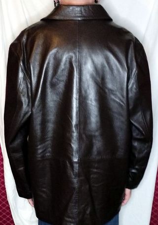 Chaqueta marrón de cuero fino
