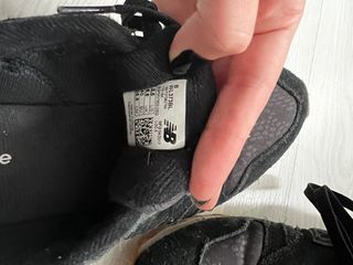 New balance negras