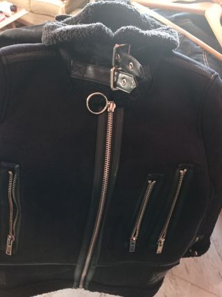 cazadora marca ZARA OUTERWEAR