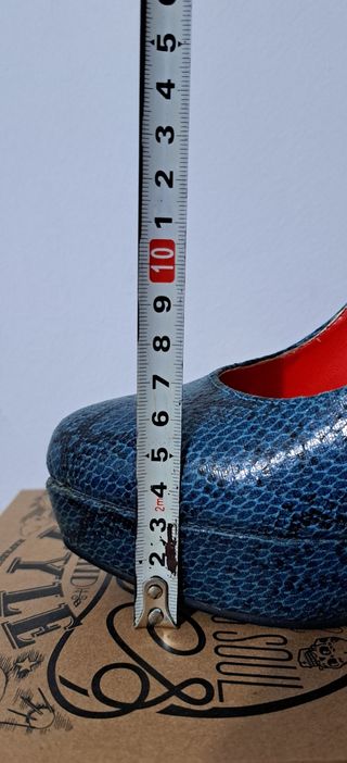 Zapatos. T.37