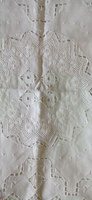 Bellísima funda de almohada bordados 45x45