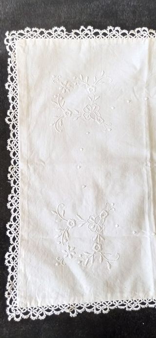 Funda de almohada 45x45 bordados florales 
