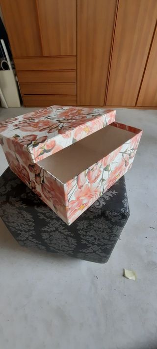 scatole vuote per regalo 