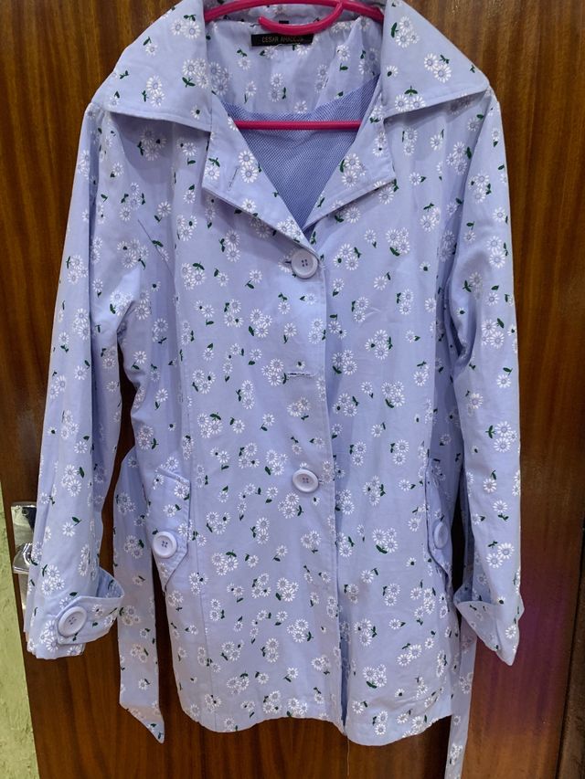 Gabardina azul talla 42