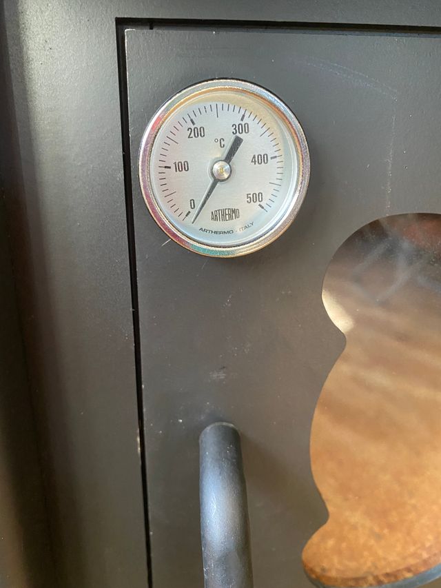 Estufa de leña con horno con reloj Temperatura