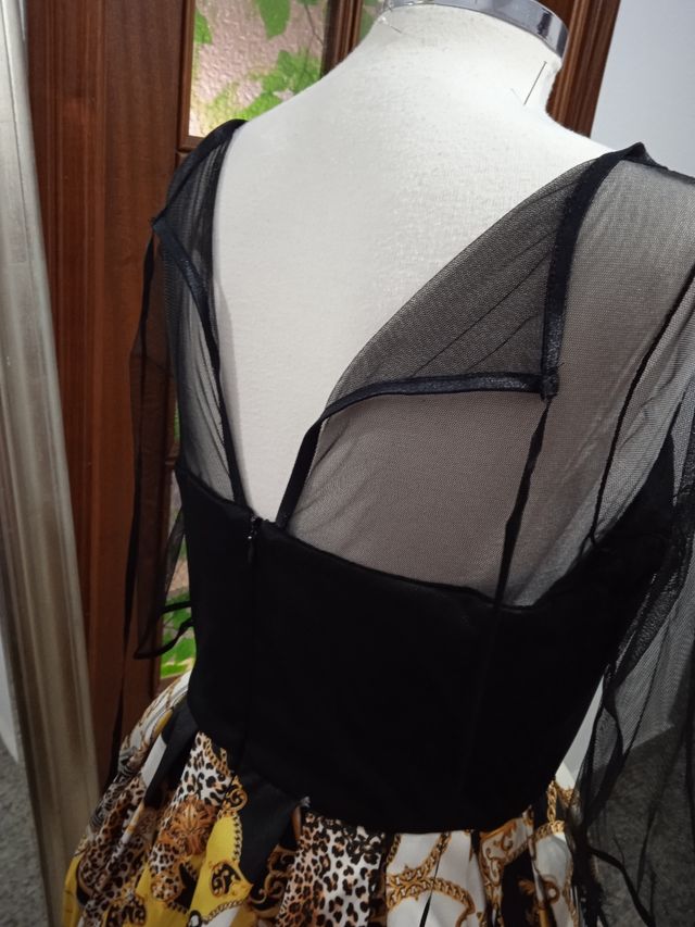 vestido corto, fiesta, invitada,