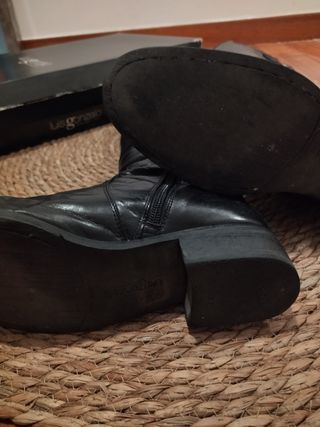 BOTAS ALTAS PIEL NEGRAS. MARCA LUIS GONZALO