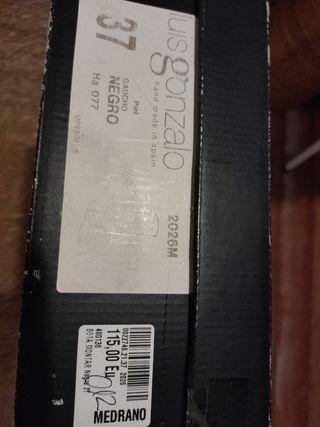 BOTAS ALTAS PIEL NEGRAS. MARCA LUIS GONZALO