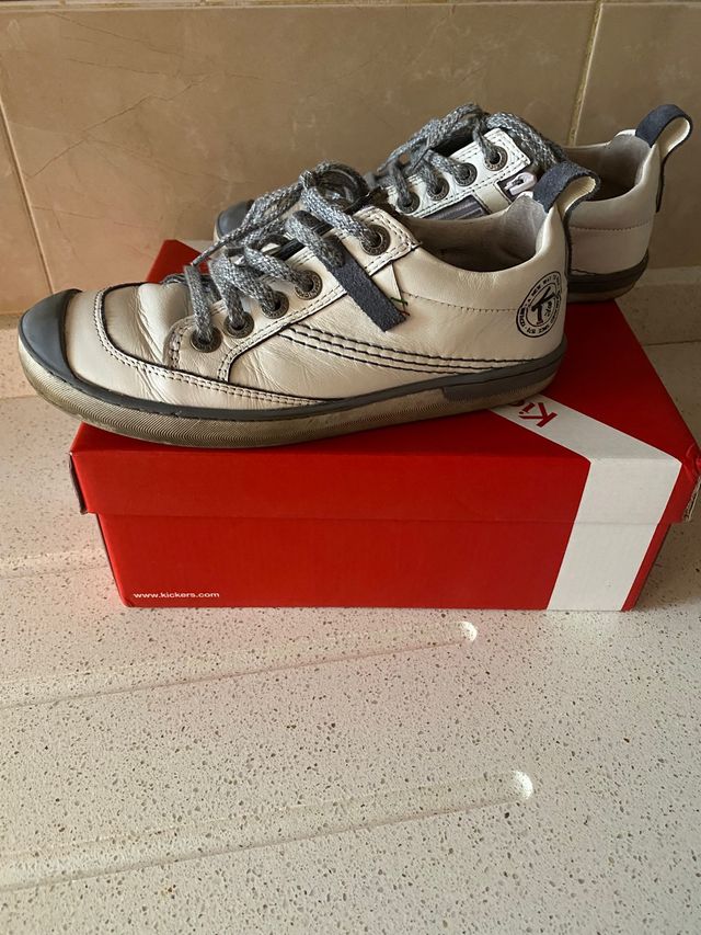 Zapatos de niño Talla 34