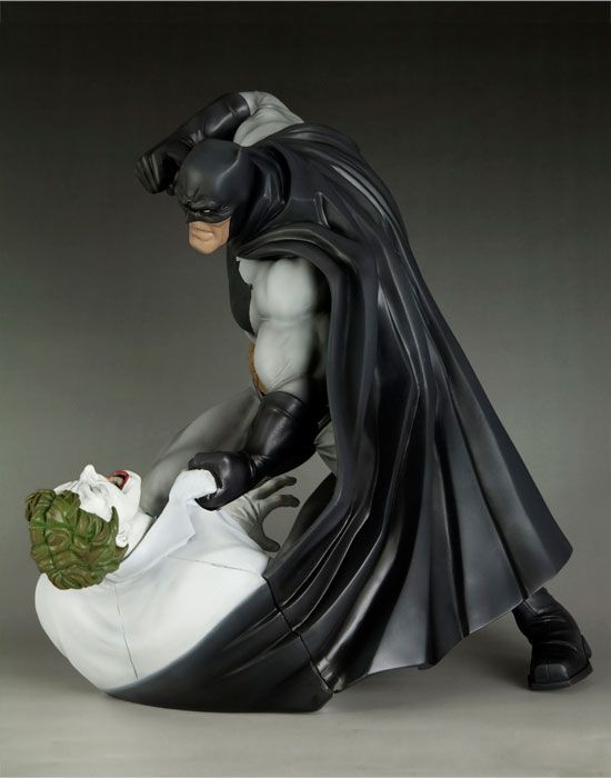 Batman The Dark Knight Returns ARTFX 1/6 NUEVA