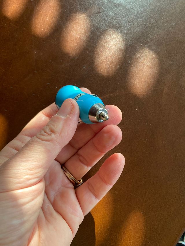 Adattatore per accendisigari (13)