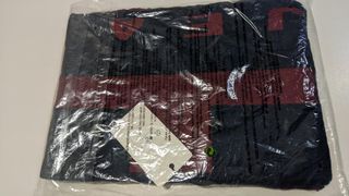 Bufanda Pepe Jeans Azul y Roja. Nueva