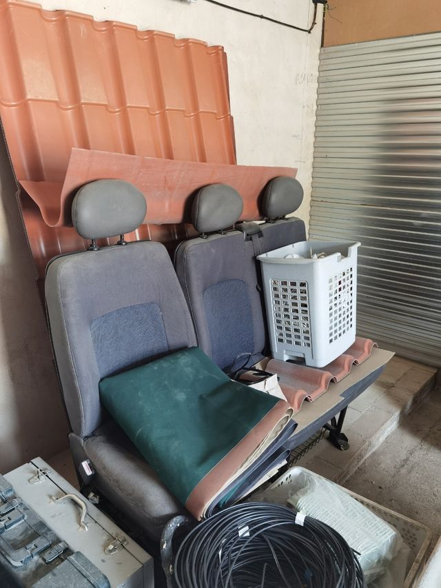 asientos renault master de segunda mano por 35 EUR en Reus en WALLAPOP asientos renault master de segunda mano por 35 EUR en Reus en WALLAPOP