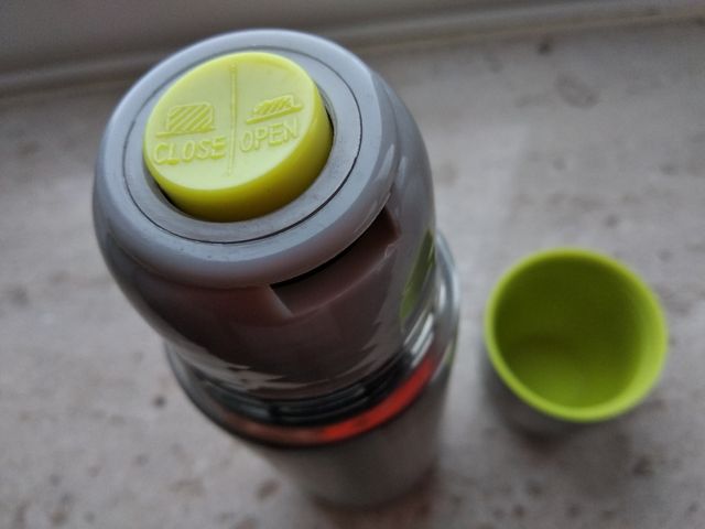 BÉBÉ CONFORT TRAVEL MILK DISPENSER + TERMO IBILI