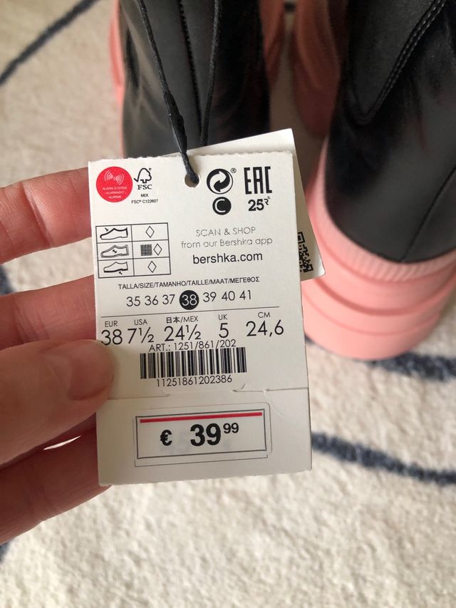 Botín suela track color