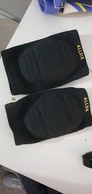 Rodilleras de portero + guantes nike