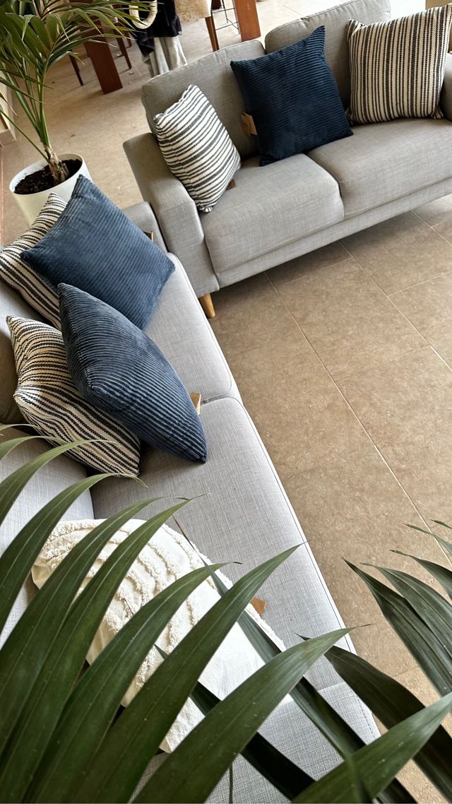 Sofás nuevos de Jysk de segunda mano por 500 EUR en Aduanas de Mar en