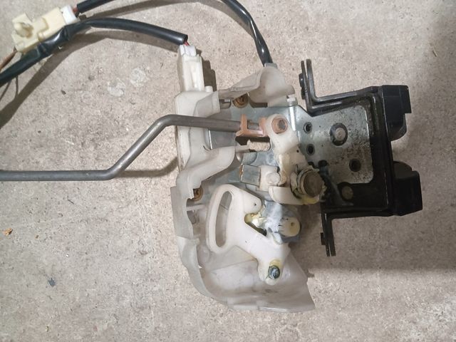 Motor cierre centralizado trasero Mazda 6 wagon GG