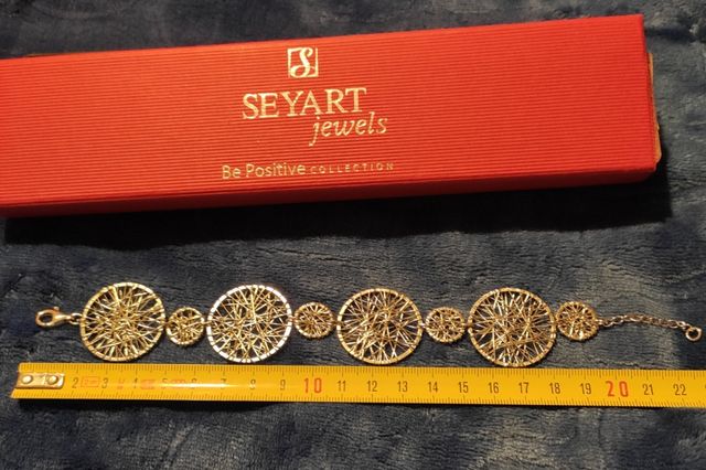 Pulsera SEYART. Nueva.