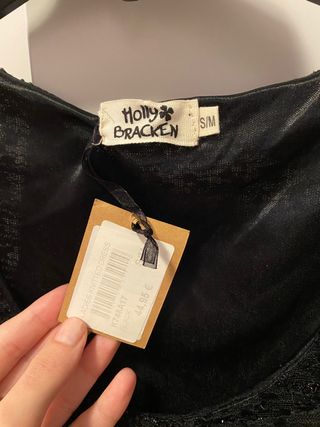 Vestido negro tirante detalle lazo