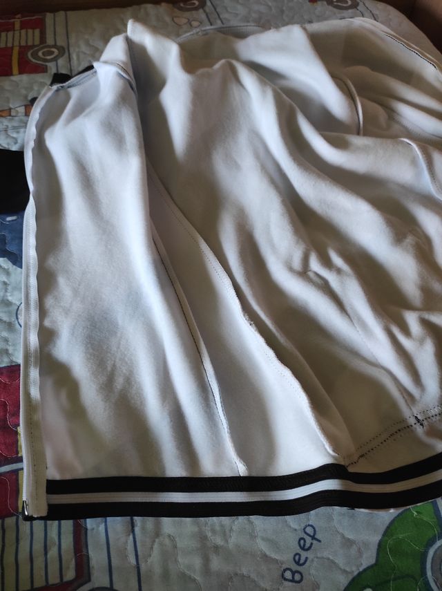 Chaqueta, pantalón y guantes ciclismo