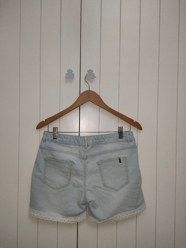 Pantalón vaquero corto