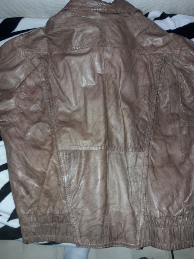  CAMPERA DE CUERO ARGENTINA REBAJADA