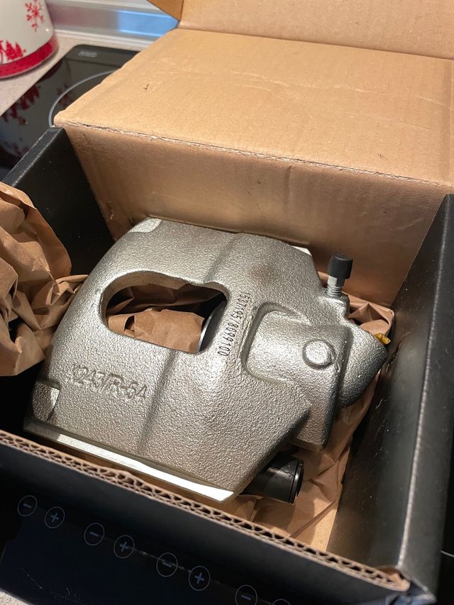 Nueva! Pinza de freno RIDEX Ford Puma MK1