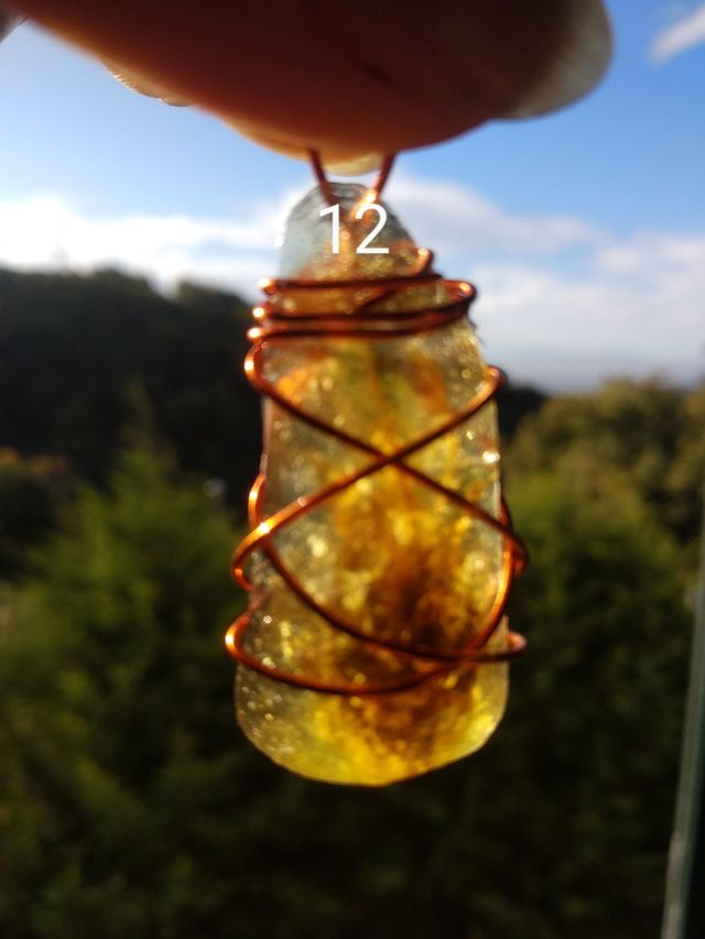 piccoli ciondoli con fiori