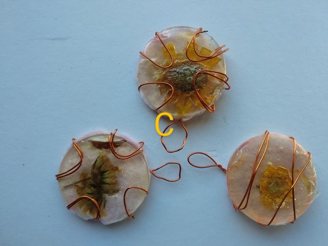 ciondoli in set da tre in resina epossidica bicomp