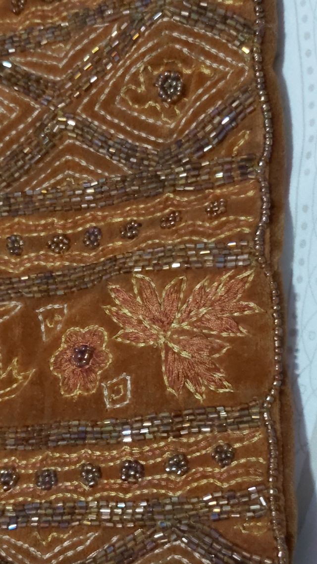 BOLSO ASA DE TERCIOPELO Y ABALORIOS