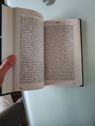Libro Volverás a región Juan Benet