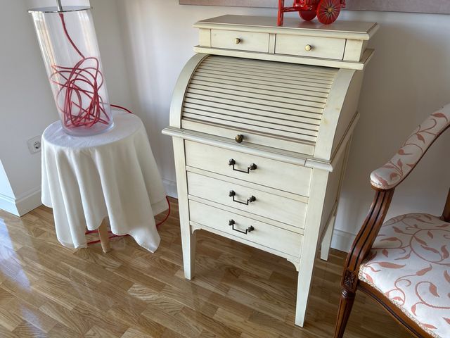 Escritorio tocador con cajones 